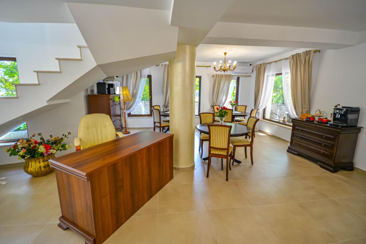 Casa Mora Hotel Deva Buitenkant foto
